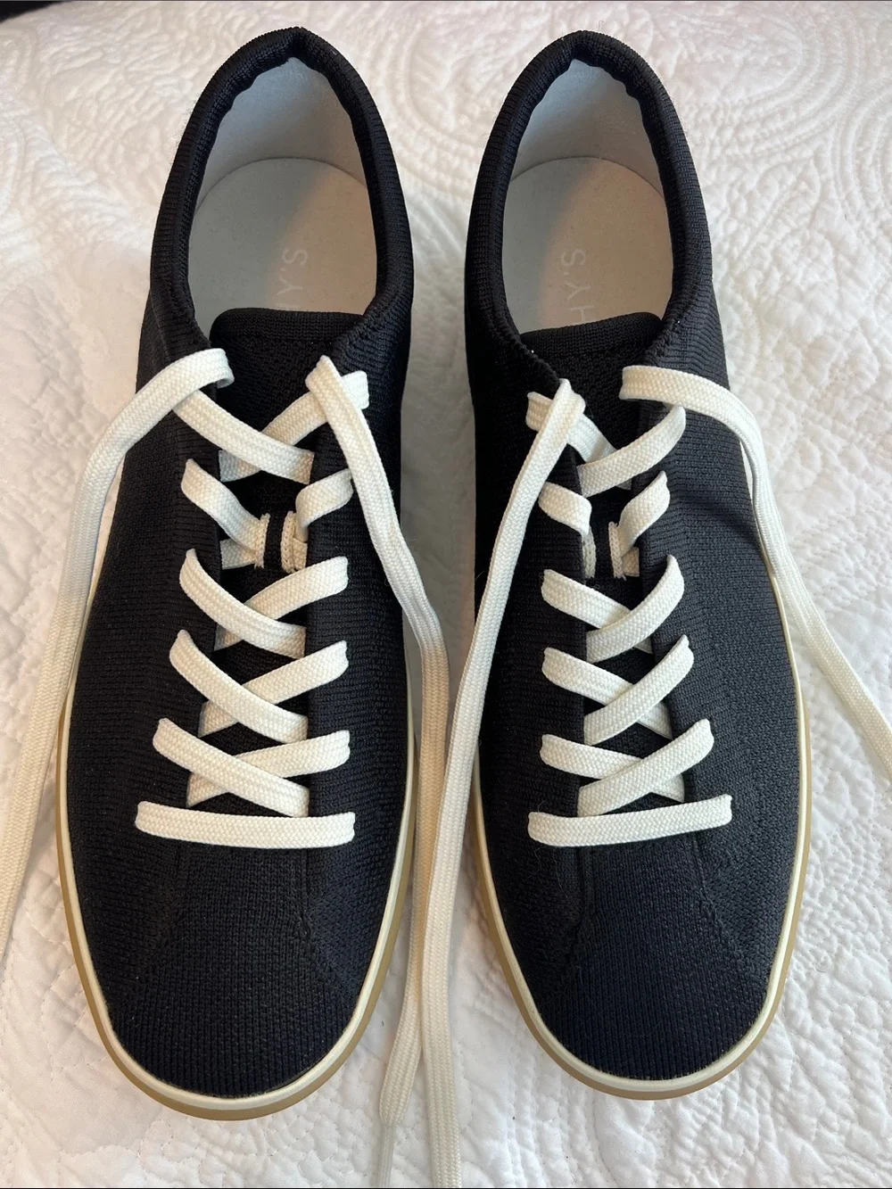 Women’s Rothy’s Low-Top Sneakers, Black Knit, Size 10.5, NEW
